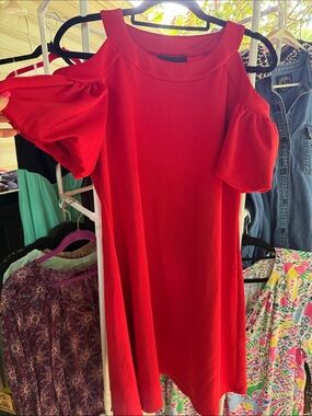 New Wild Meadow Medium Red Womens cold shoulder Dress 38” bust & 33” length